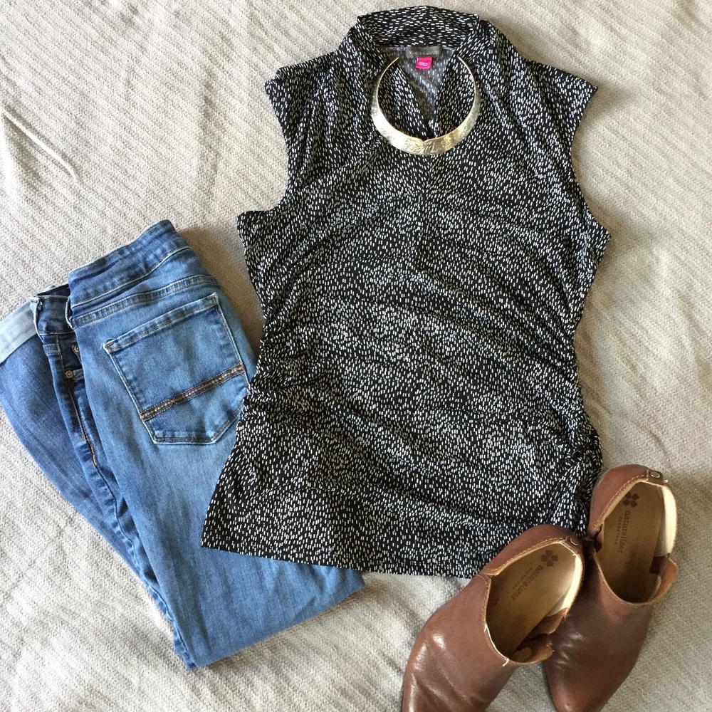 Vince Camuto | Patterned Top
